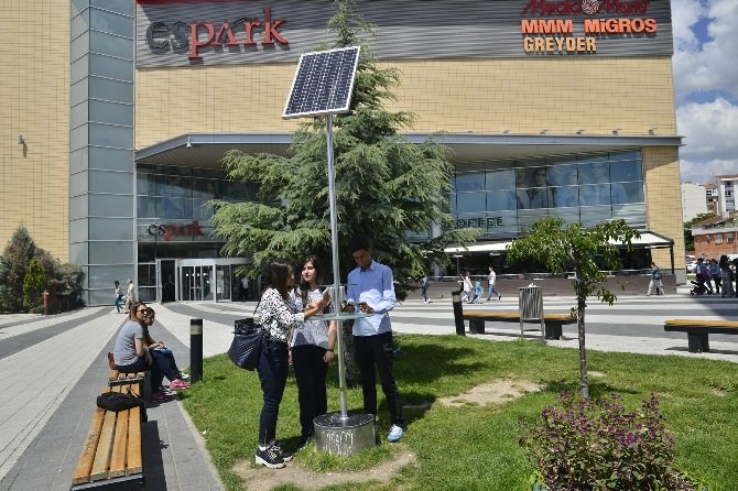 Eskişehir’de Güneş Enerjili Şarj İstasyonları