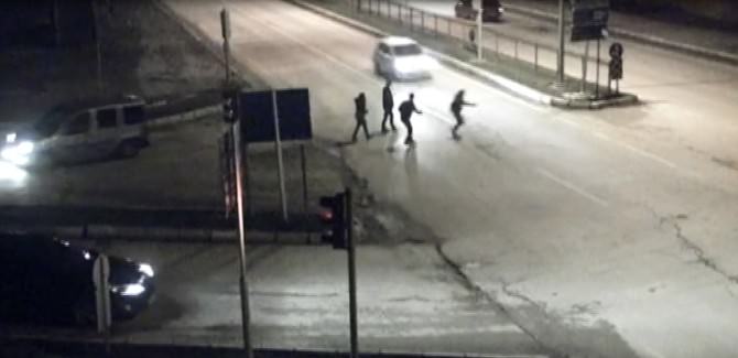 Erzurum’da Trafik Kazaları MOBESE Kameralarına Yansıdı