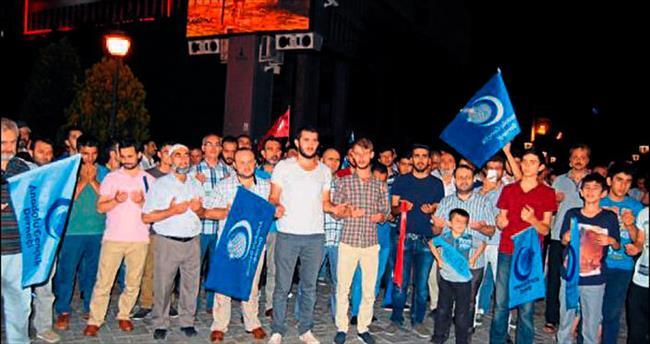 Doğu Türkistan’daki zulme İzmir’den tepki