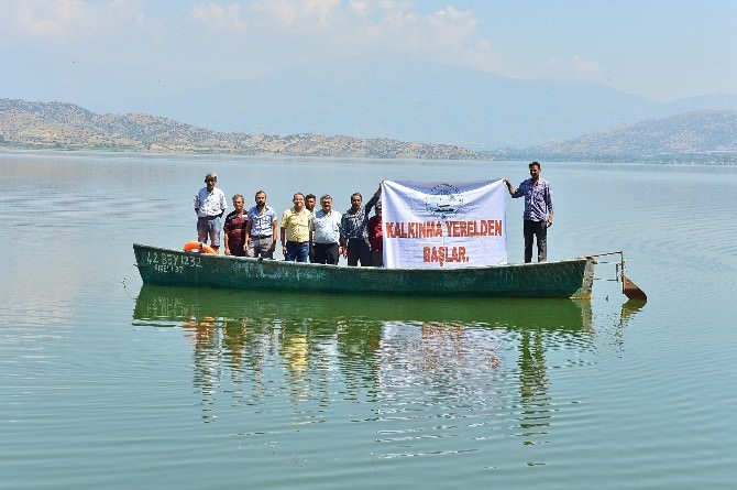 İzmir Büyükşehir’den Beydağ Barajı Su Ürünleri Kooperatifine Hayati Destek