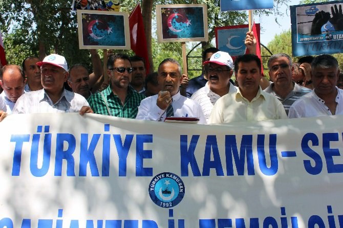 Doğu Türkistan Müslümanları Unutulmadı