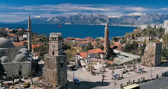 Antalya’ya gelen yabancı turist sayısı