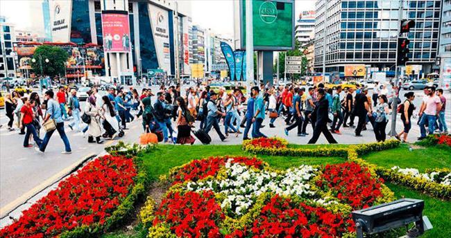 Ankara, 4 milyon çiçekle bu yaz da rengarenk