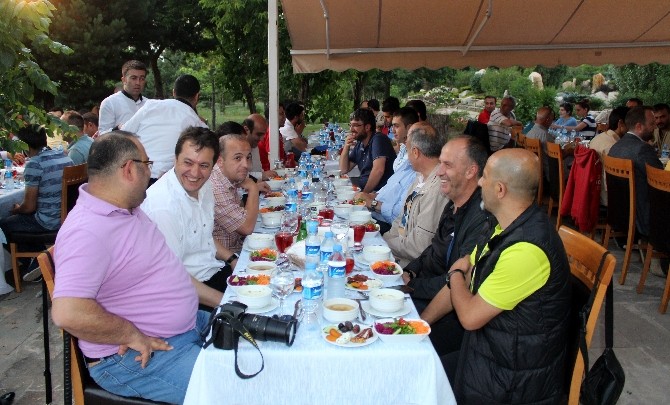 Atatürk Üniversitesi’nden Gazetecilere İftar Yemeği