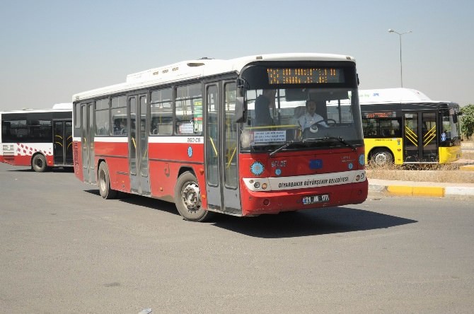 Diyarbakır’da Toplu Taşıma Araçlarının Koltukları Yenilendi