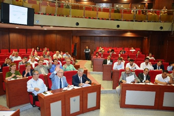 İzmit Belediye Meclis Toplantısı Yapıldı