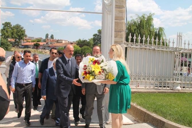 Bakan Müezzinoğlu’ndan Başkan Gürkan’a Ziyaret