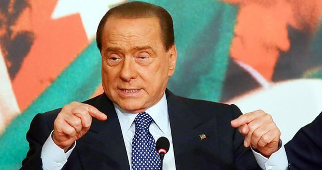 Berlusconi’ye rüşvetten hapis cezası
