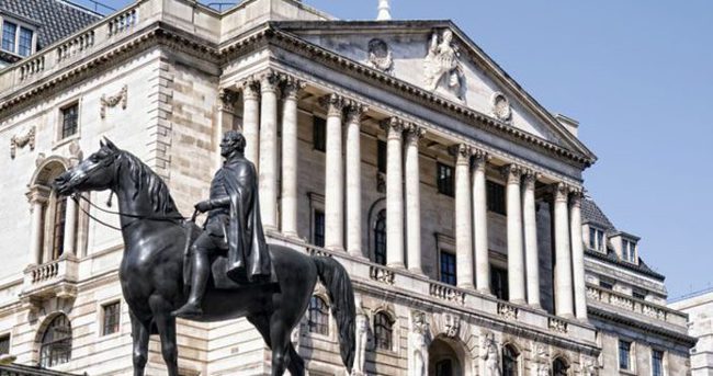 İngiltere Merkez Bankası faiz oranını değiştirmedi