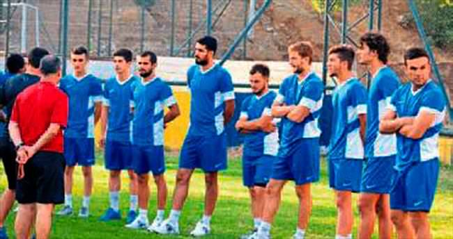Kırıkhanspor yeni sezon hazırlıklarına başladı