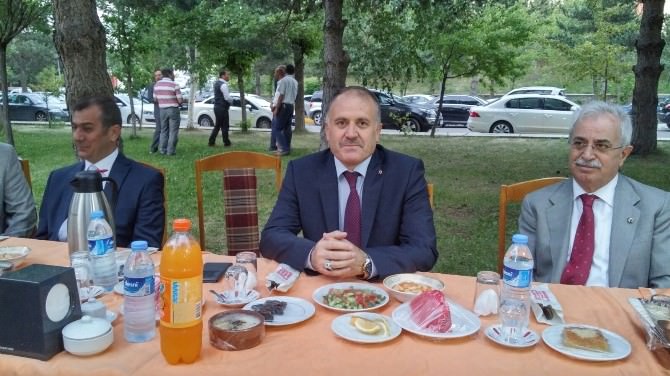 Ahmet Katırcı’dan Veda Yemeği