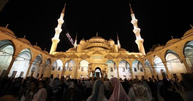 Bugün Kadir Gecesi mi?