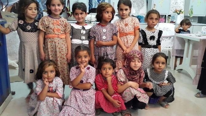 Deniz Feneri’nden Suriyeli Çocuklara Bayramlık Elbise