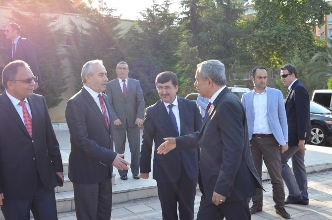Başbakan Yardımcısı Arınç, Trabzon’da
