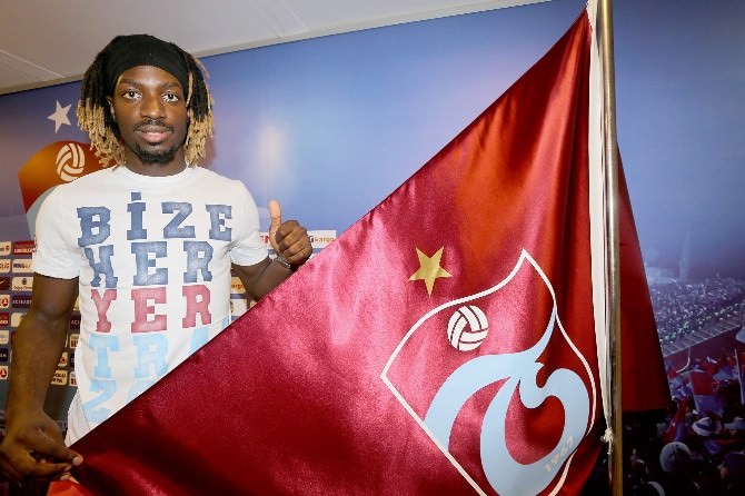 Trabzonspor Cavanda İle 4 Yıllık Anlaşma İmzaladı