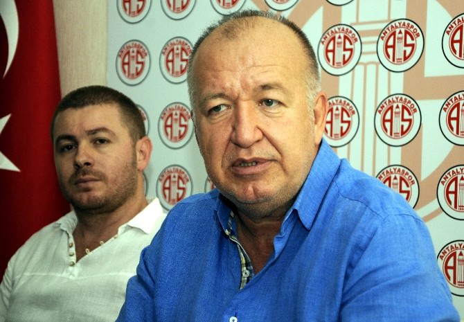 Antalyaspor Başkanı Gencer’den Transfer Açıklamaları