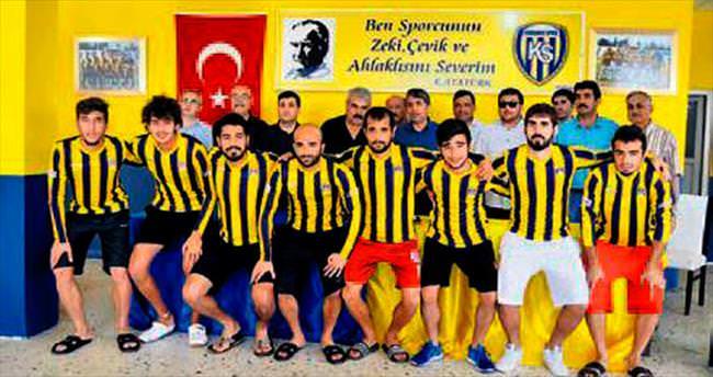 Kırıkhan Spor 20 futbolcuyla anlaştı