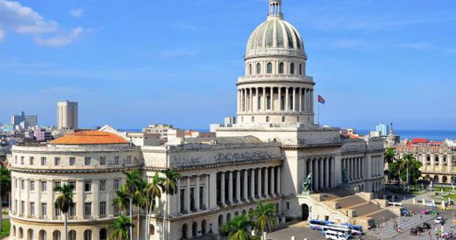 Küba pazartesi ABD’de elçilik açıyor