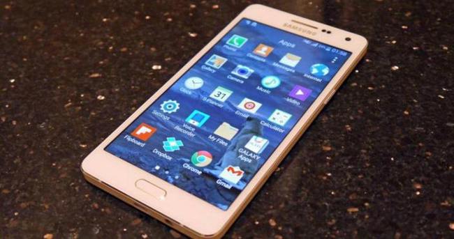 Samsung Galaxy A8 satışa sunuluyor