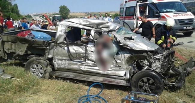 Tekirdağ’da feci kaza: 3 ölü, 2 yaralı