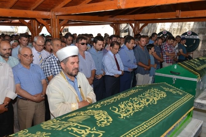 Vali Türker Vedat Yılmaz’ın Cenaze Namazına Katıldı
