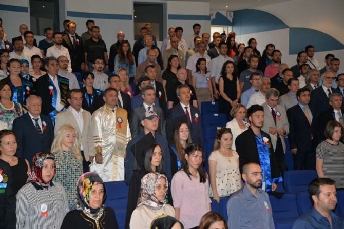 İzzet Baysal Vakfı Dereceye Giren Öğrencileri Ödüllendirdi