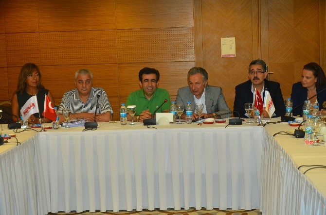 Kocaeli Valisi Güzeloğlu, TÜRSAB Bölge Başkanları Toplantısına Katıldı
