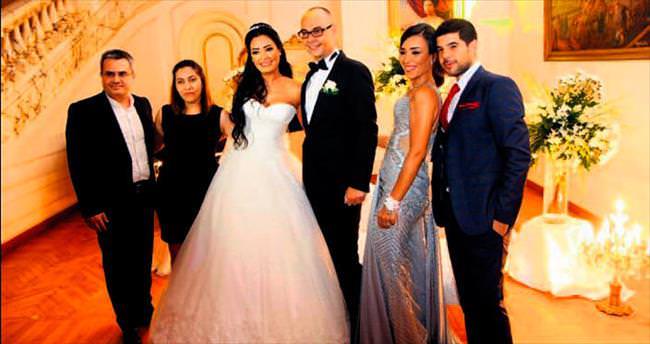 Türk diplomat Bosuter Mısırlı güzelle evlendi