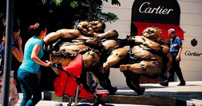 Şişman güzeldir heykelleri İstanbul’da