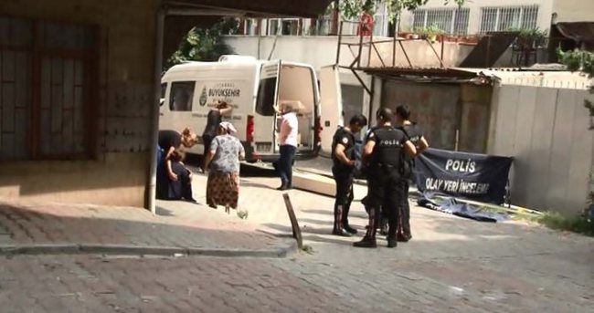 İstanbul’da cinnet dehşeti: 2 ölü, 1 ağır yaralı