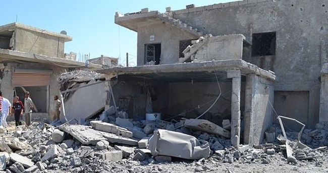 Esed sivilleri vurdu: 18 ölü