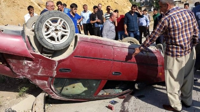 Şemdinli’de Trafik Kazası; 1 Yaralı