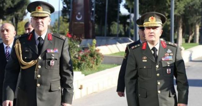 Türk komutana Azerbaycan’dan madalya