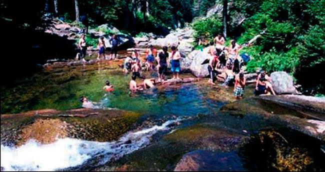 Uludağ’ın 2 bin 500 metresinde doğal havuz keyfi