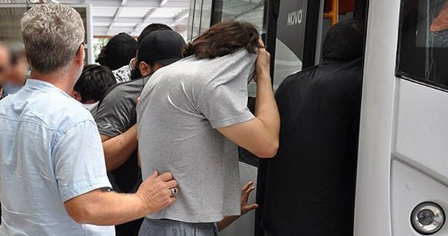 Kilis’te DAEŞ’e katılmak isteyen 16 kişi yakalandı
