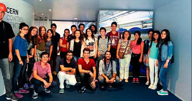 Piri Reis Anadolu Lisesi öğrencileri CERN’de