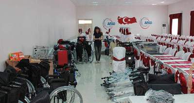 Türkiye’ye sığınan engelli Suriyelilere yardım