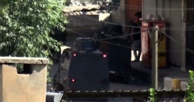 Şırnak’ta polise bombalı pusu: 4 yaralı
