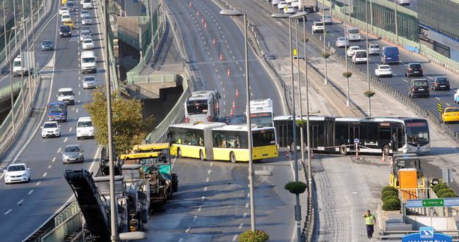 Haliç Köprüsü’nde metrobüs yol çalışması