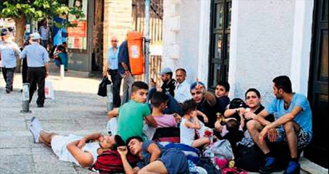 İzmir’de 67 göçmen yakalandı