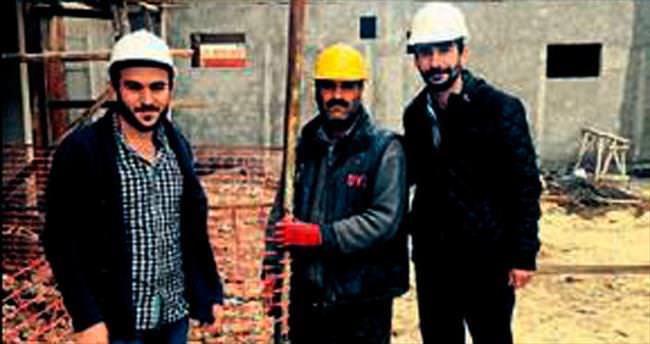 Hasan Kalyoncu inşatçıları eğitiyor