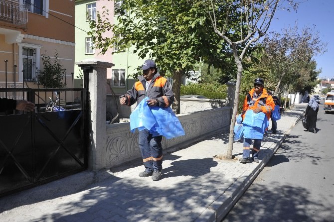 Karaman’da Vatandaşlara 90 Bin Kurban Poşeti Dağıtıldı