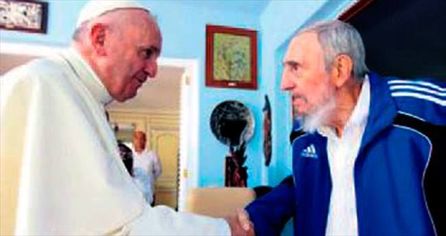 Papa, Havana’da Castro ile görüştü