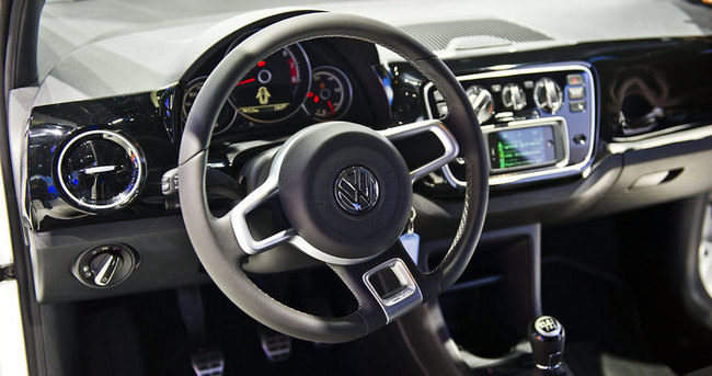 Volkswagen hisseleri yüzde 20 düştü