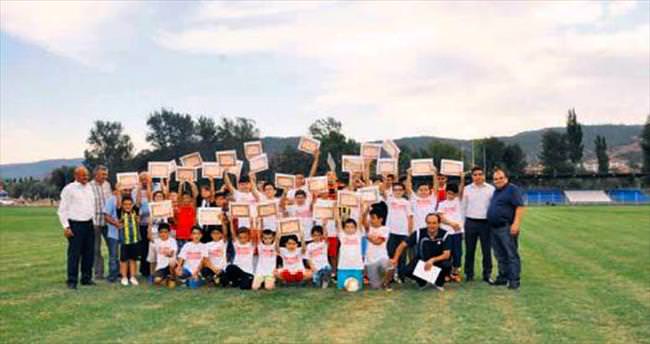 Nallıhanspor Futbol Okulu sona erdi