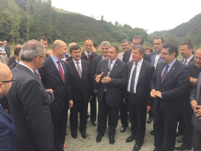 Orman Ve Su İşleri Bakanı Veysel Eroğlu, Sera Gölü’nde İncelemelerde Bulundu