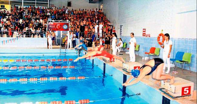 Yaz spor okulları yüzme finali yapıldı
