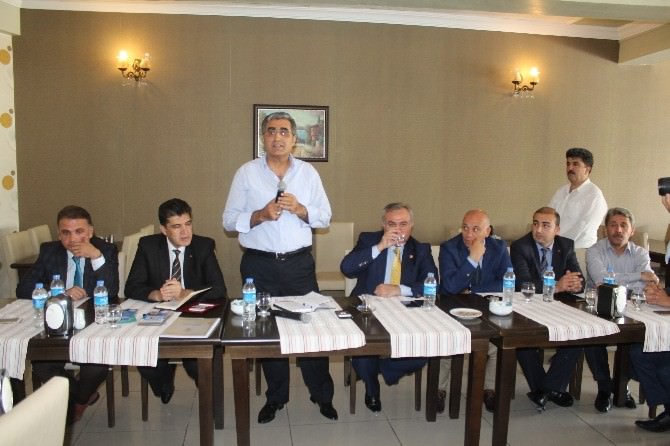 Karaman’da AK Parti İl Teşkilatı Basınla Buluştu