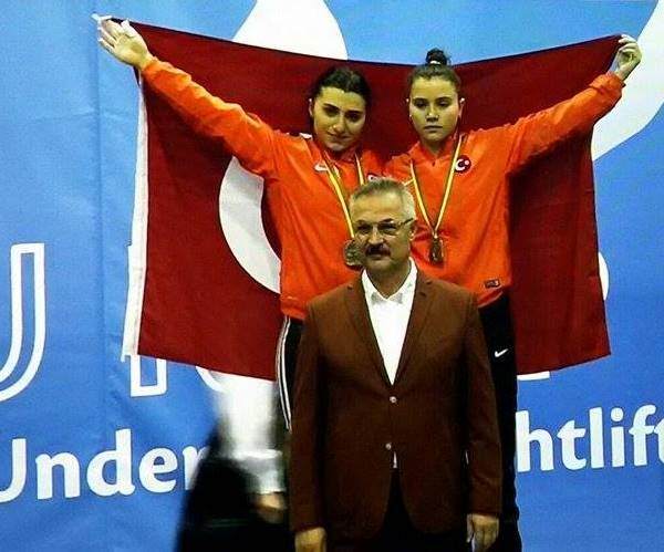Acartürk, Litvanya’da 2 Altın Bir Gümüş Madalya Kazandı