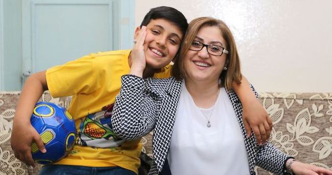 Fatma Şahin 991 yetim çocuğun hayalini gerçekleştirdi